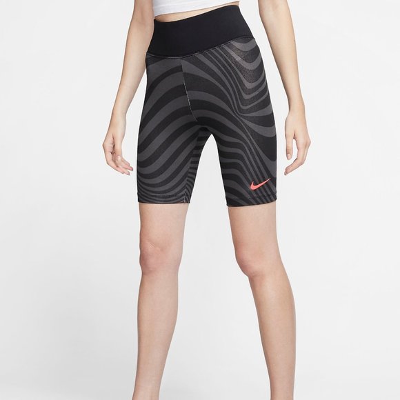 nike sportswear legasee bike short